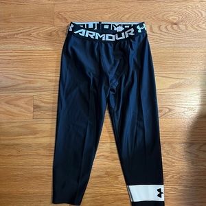 Under Armor Boys compression 3/4 length black